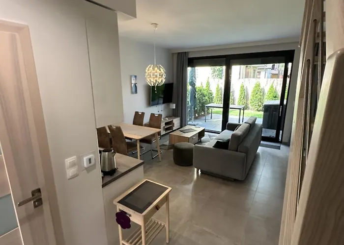 Beach Apartament Pobierowo 度假居 *