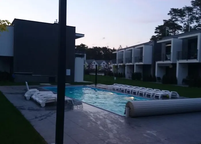 Beach Apartament Pobierowo 度假居 *